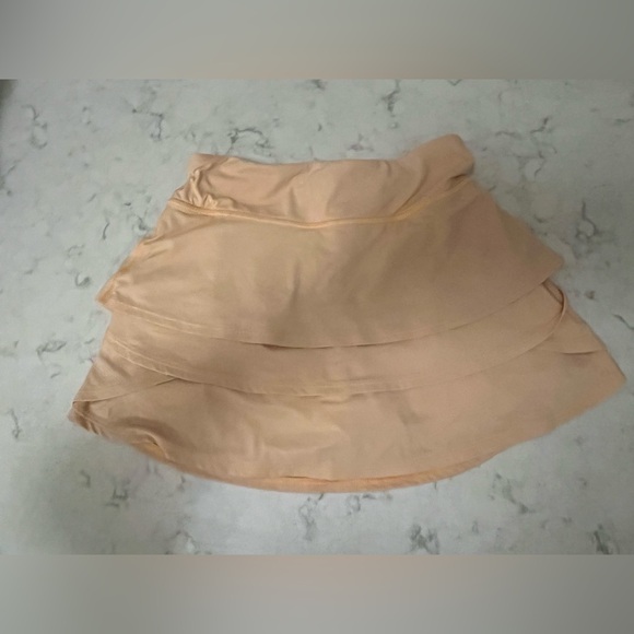 Lot of FIVE Athleta girls shorts and skorts size 12
3 skorts and 2 shorts - Picture 3 of 15